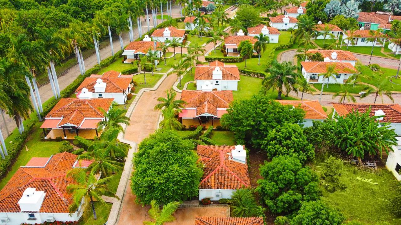 Las Veraneras Villas & Resort Acajutla Luaran gambar