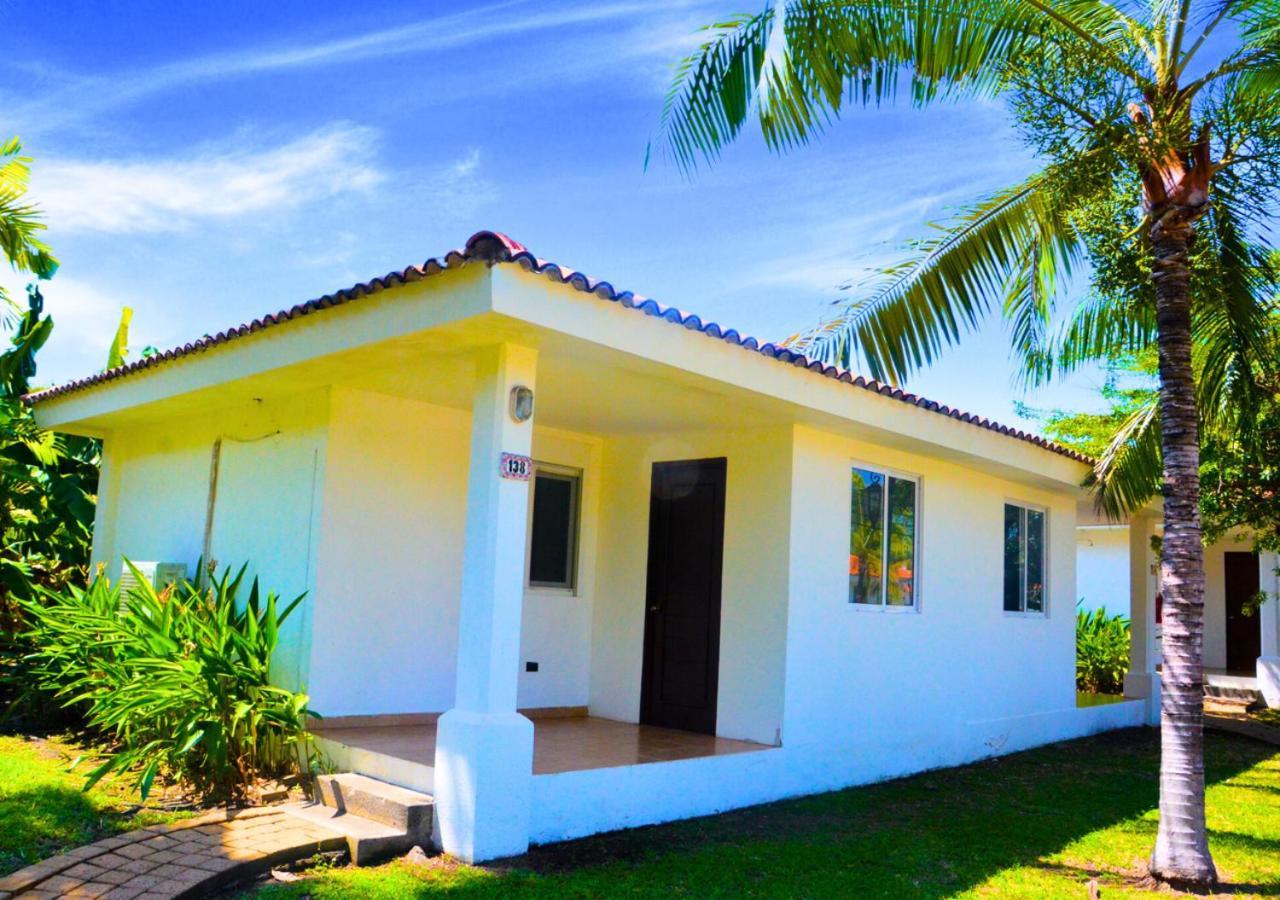 Las Veraneras Villas & Resort Acajutla Luaran gambar
